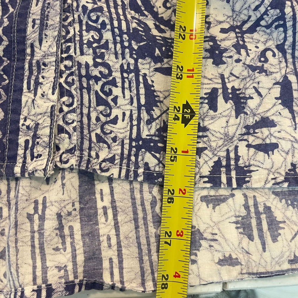 Women's Blue & White Printed Button-Down Shirt - Relaxed Collared Top - Picture 7 of 8
